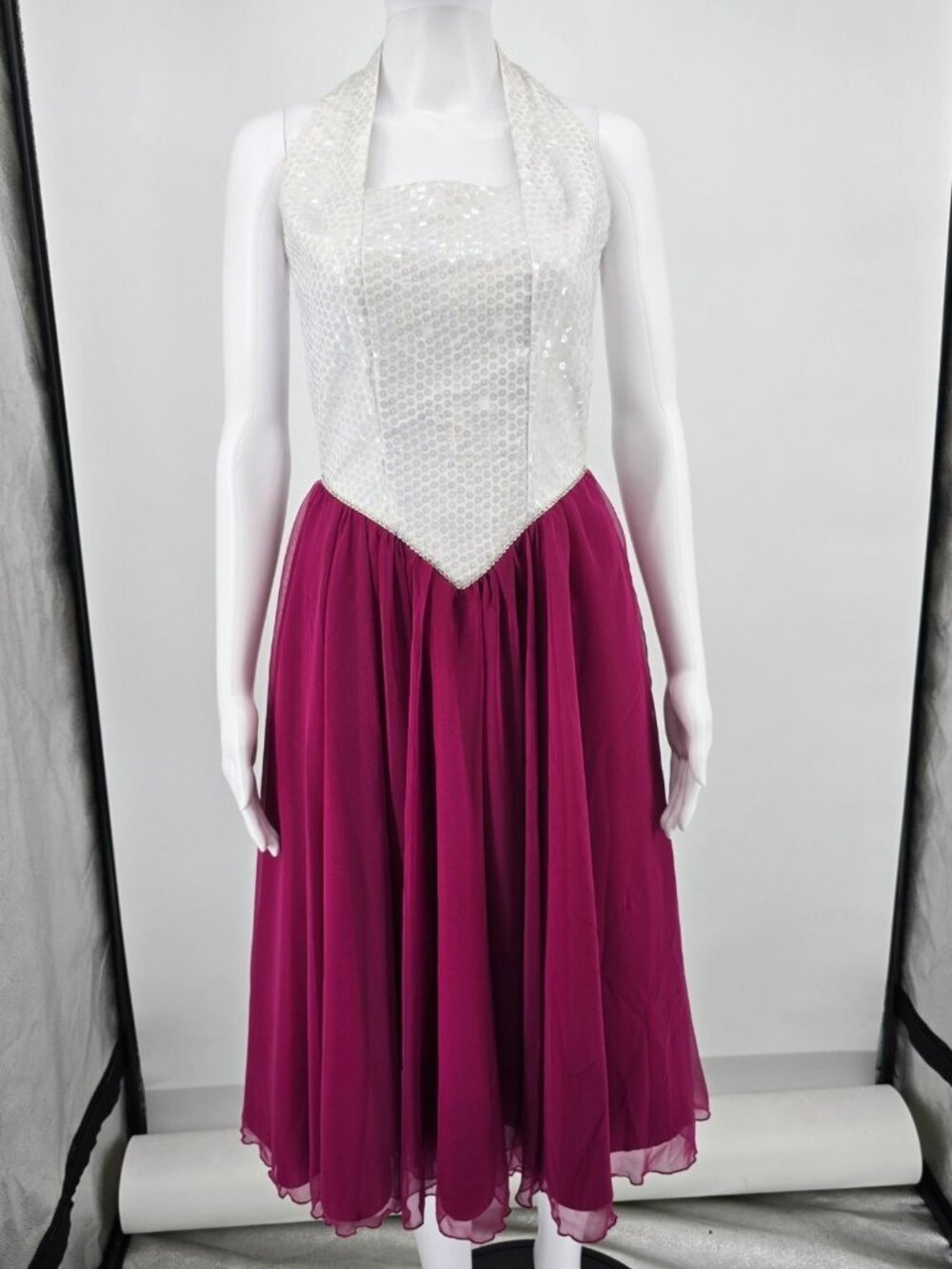 Vintage 1980s Rivar's Sequined Halter Performance/Party Dress (Junior's Small)